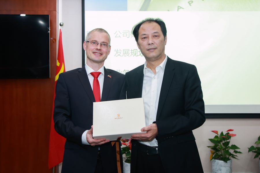 1635130338732742pLJp.jpg 2.jpg