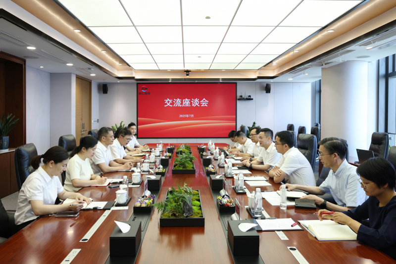 17533279461410646V0l.jpg 701A1695.JPG